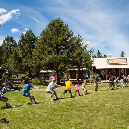 Bend-Sunriver Camping Resort Two-Bedroom Cabin 7 외부 사진