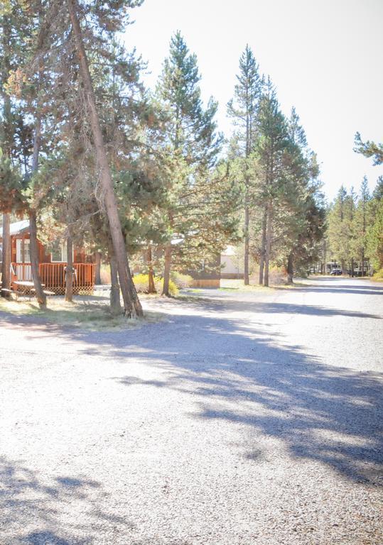 Bend-Sunriver Camping Resort Two-Bedroom Cabin 7 외부 사진